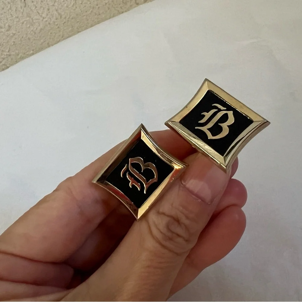 Vintage Hickok USA Gold Tone “B” Initial Cufflinks Rectangular Mid Century